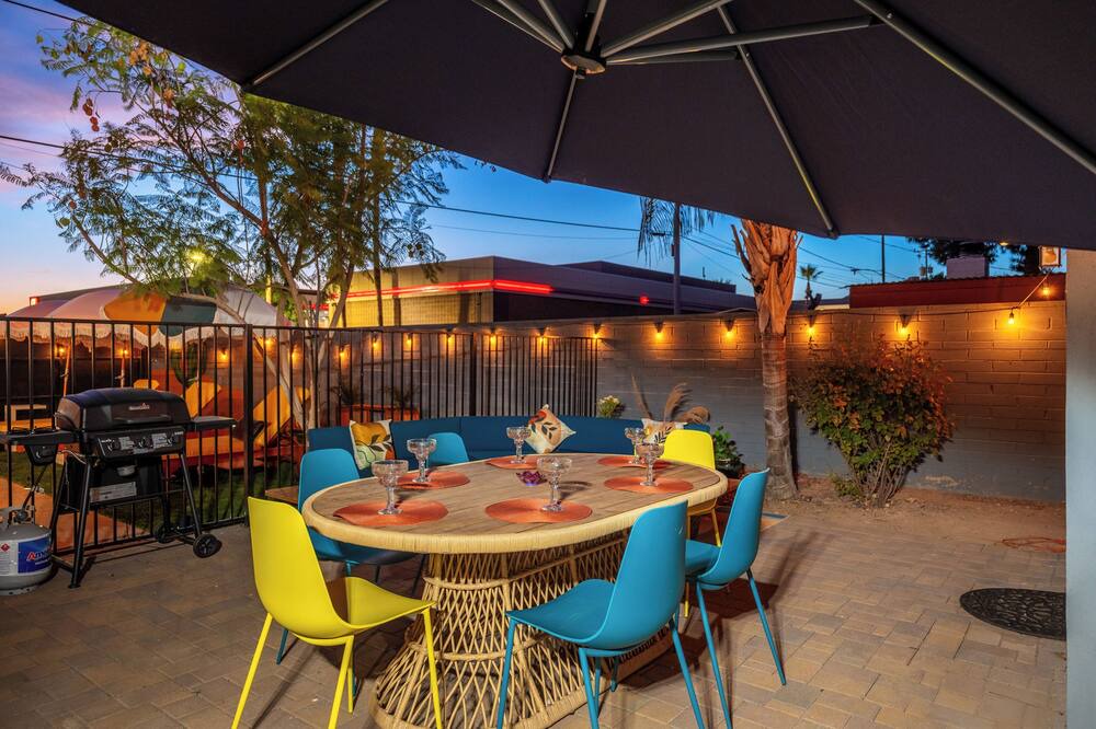 Photo of Outdoor in Sands Royal Palm Square