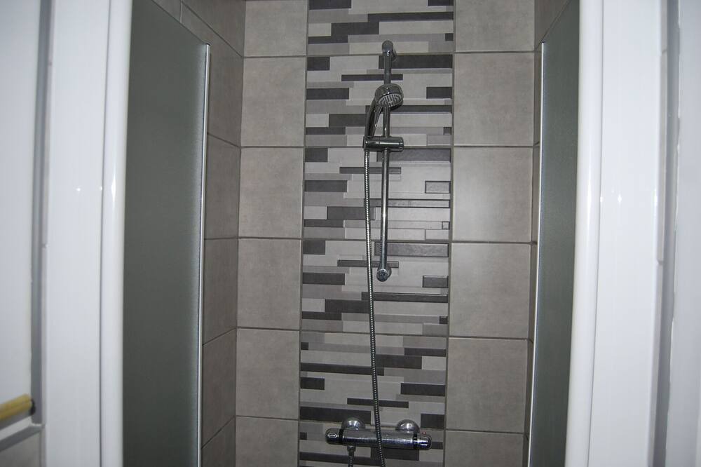 Photo of Bathroom in Peyriac-Minervois
