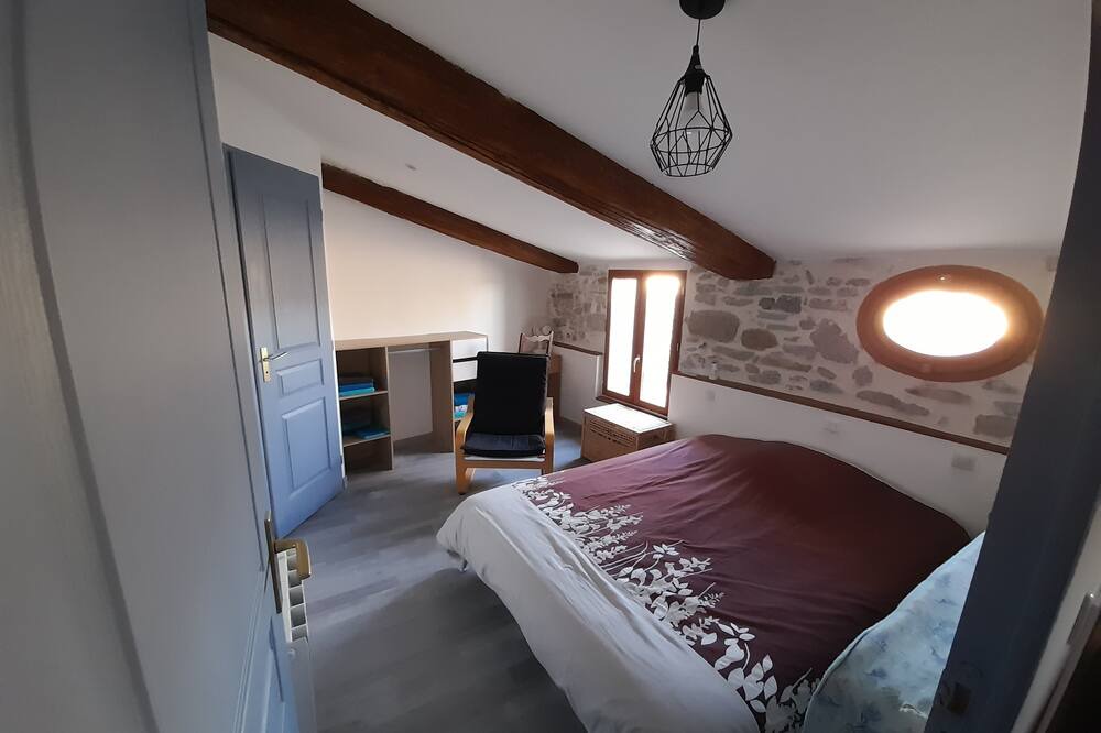 Photo of Bedroom in Peyriac-Minervois