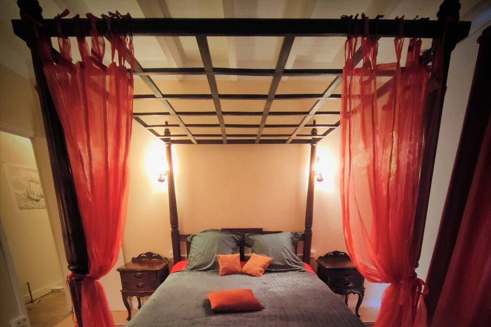 Photo of Bedroom in Le Lorey