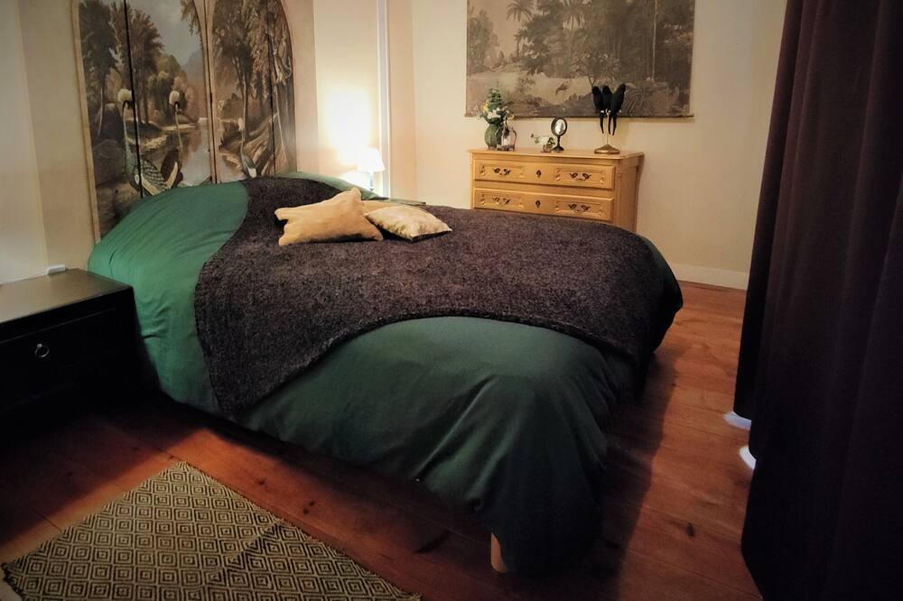 Photo of Bedroom in Le Lorey