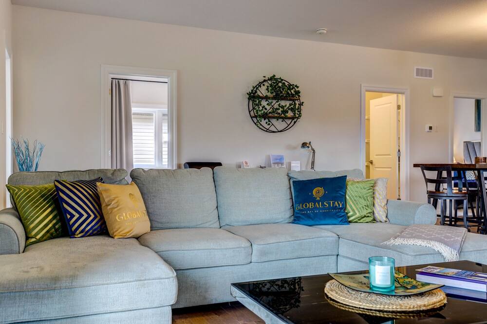 Photo of Livingroom in Port Elgin