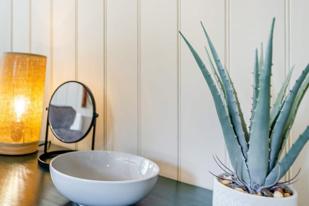 Photo of Bathroom in Stanton Upon Hine Heath