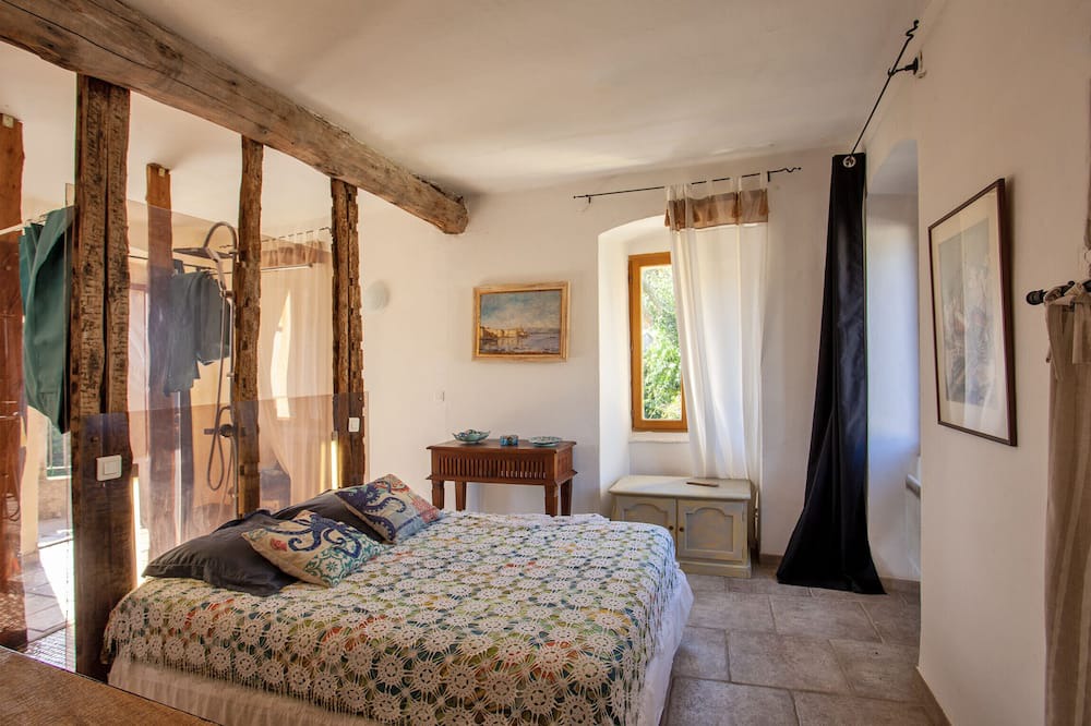 Photo of Others in Sisco