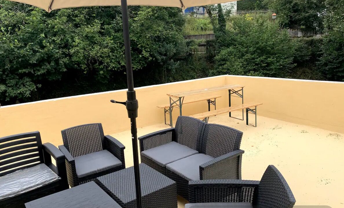 Photo of Patio Balcony in Saint-Leonard-des-Bois