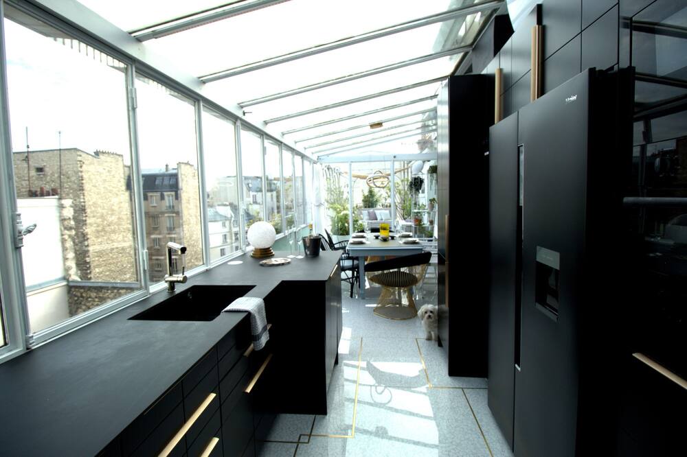 Photo of Kitchen in Quartier de la Chapelle