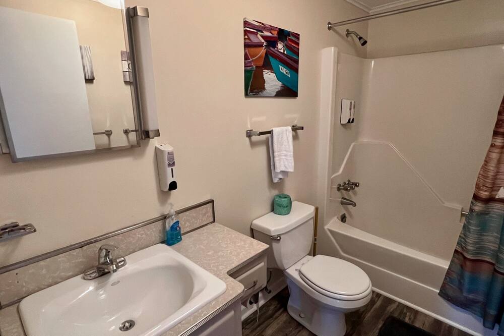 Photo of Bathroom in Coinjock