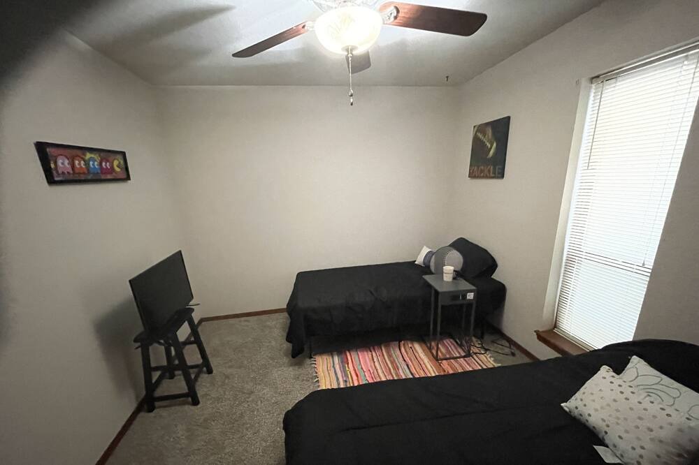 Photo of Bedroom in Enid