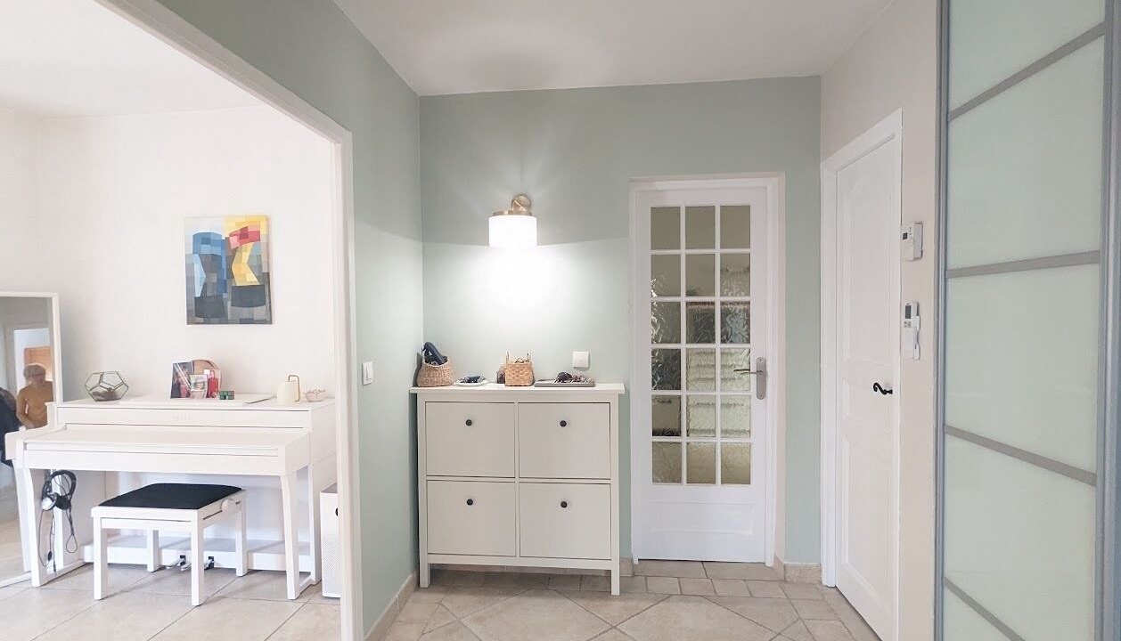 Photo of Kitchen in Ensues-la-Redonne