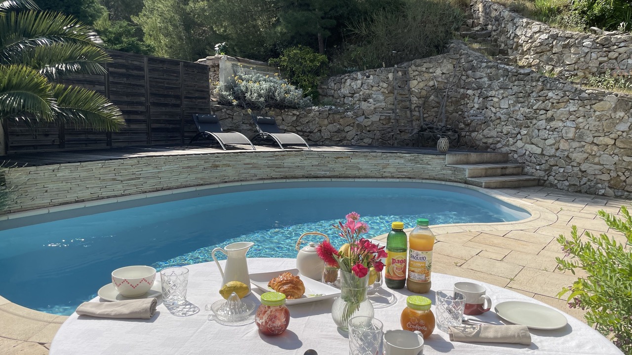 Photo of Outdoor in Ensues-la-Redonne