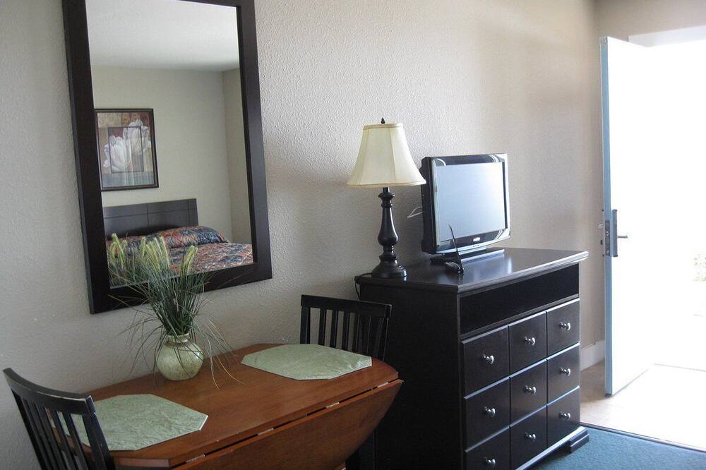 Photo of Livingroom in Crystal Beach