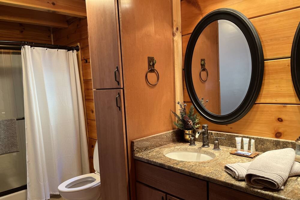 Photo of Bathroom in Galax