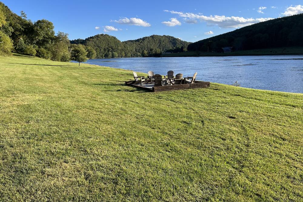 Photo of Outdoor in Galax