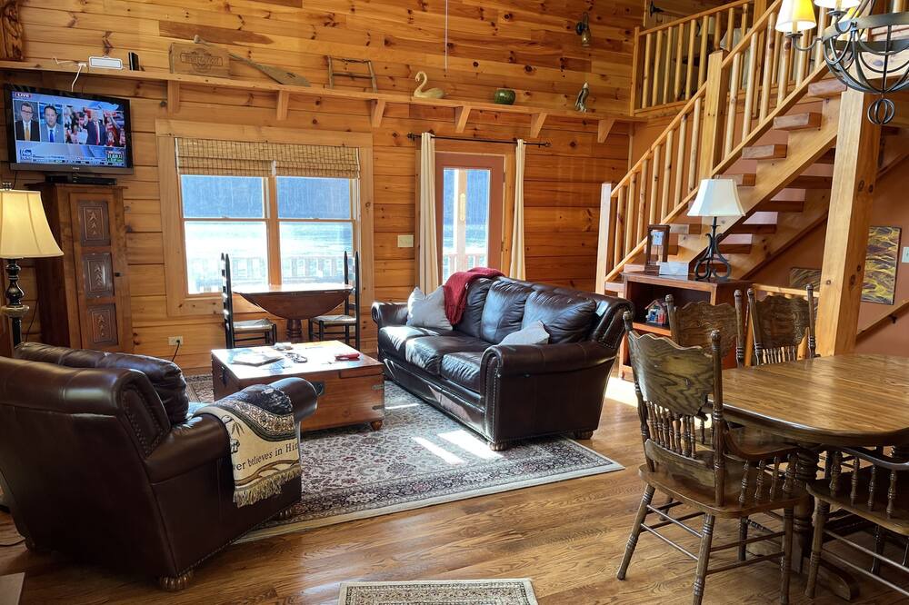 Photo of Livingroom in Galax
