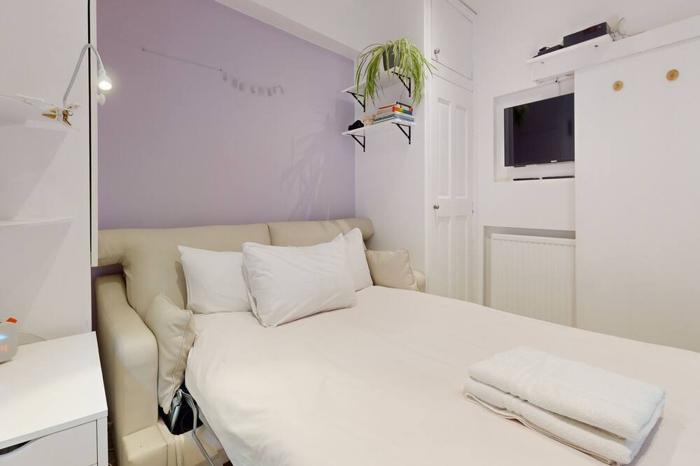 Photo of Others in West Kensington