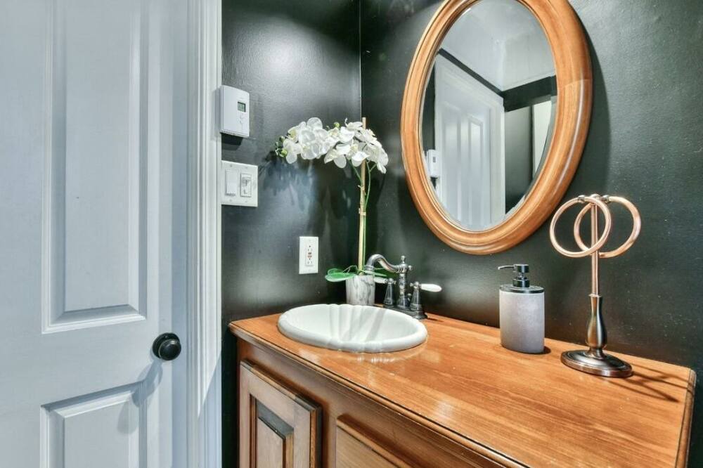 Photo of Bathroom in Piedmont