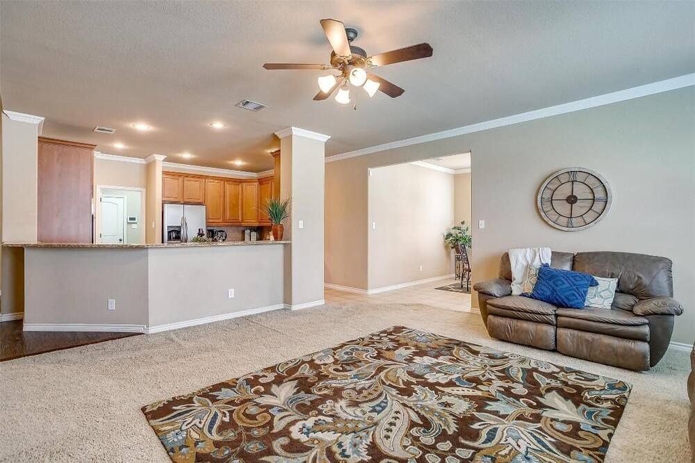 Photo of Livingroom in Burleson