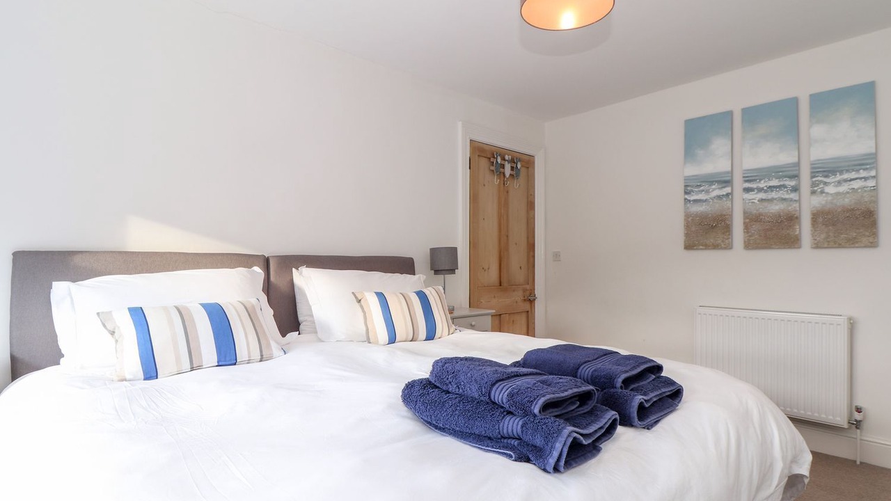 Photo of Others in Trebarwith Strand