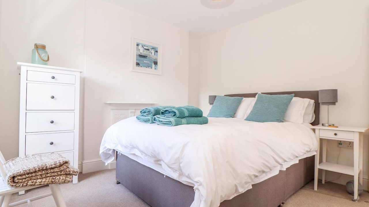 Photo of Others in Trebarwith Strand