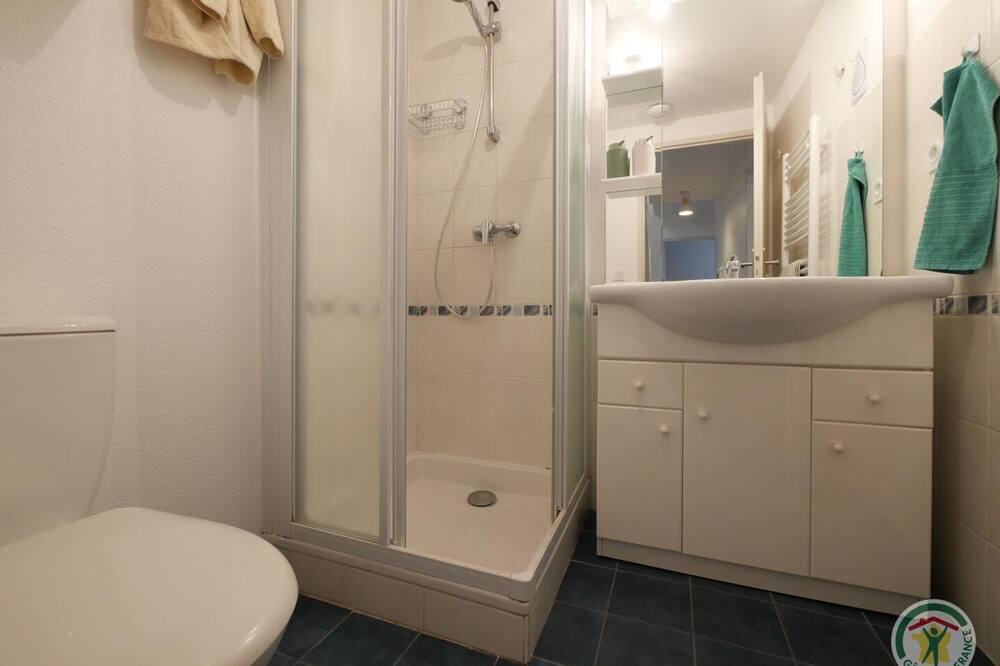 Photo of Bathroom in Gap