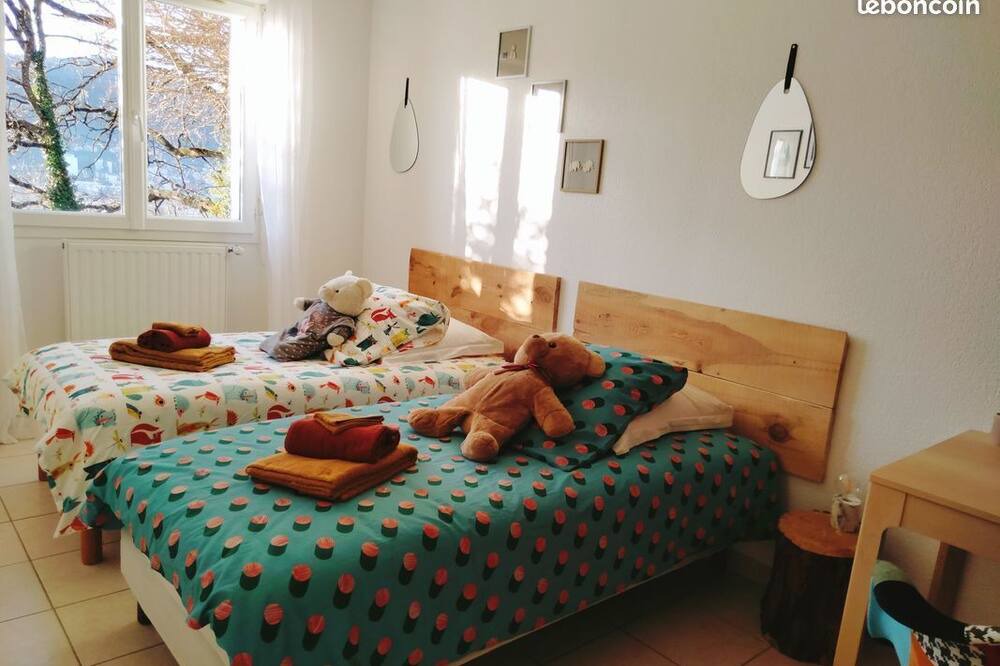Photo of Bedroom in Gap