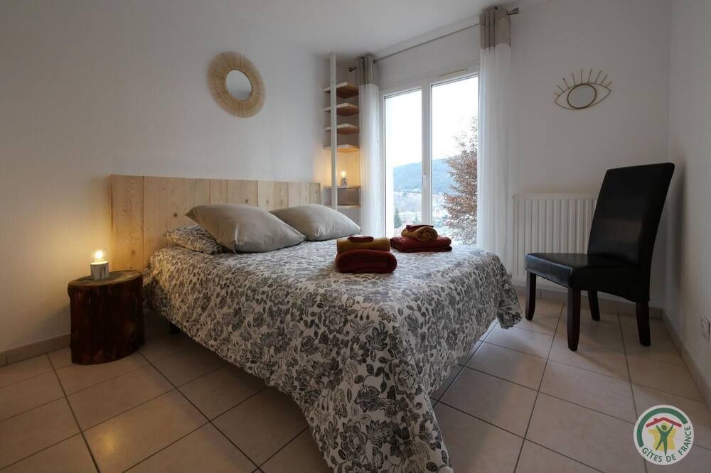Photo of Bedroom in Gap