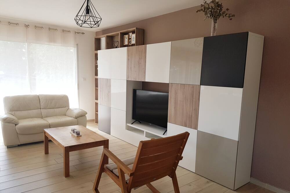 Photo of Livingroom in Chambonas