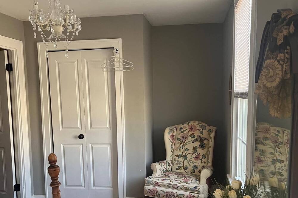Photo of Bedroom in Willoughby