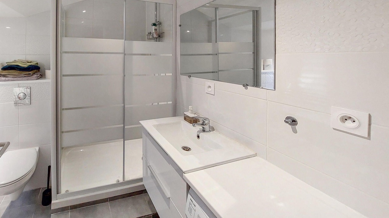 Photo of Bathroom in Paimboeuf