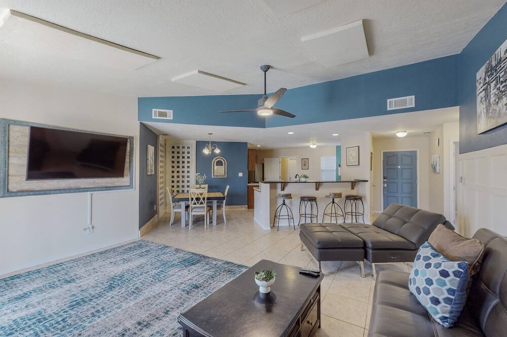 Photo of Livingroom in Rio Rancho
