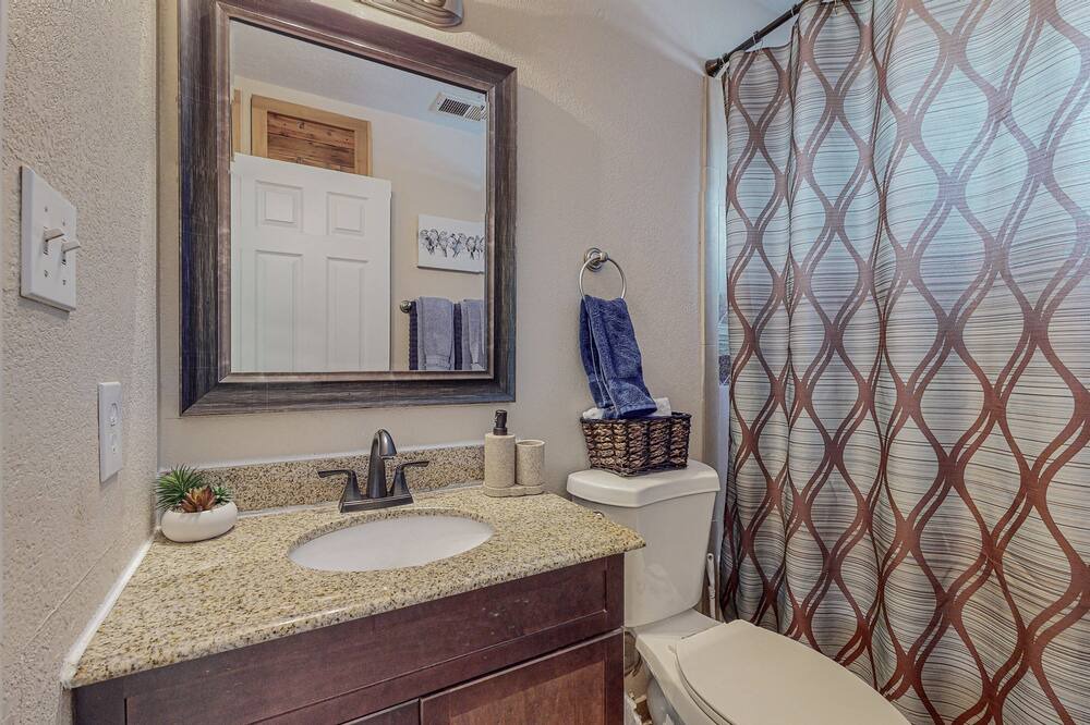 Photo of Bathroom in Rio Rancho