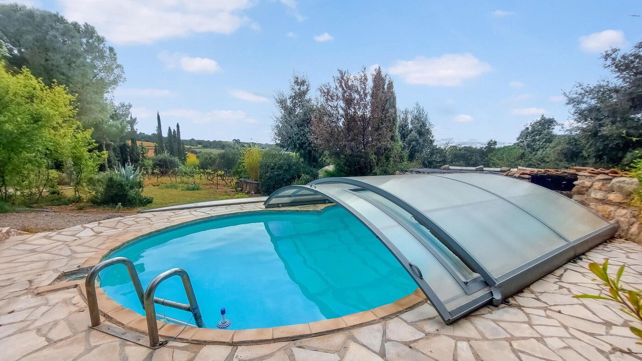 Photo of Outdoor in Cabrials