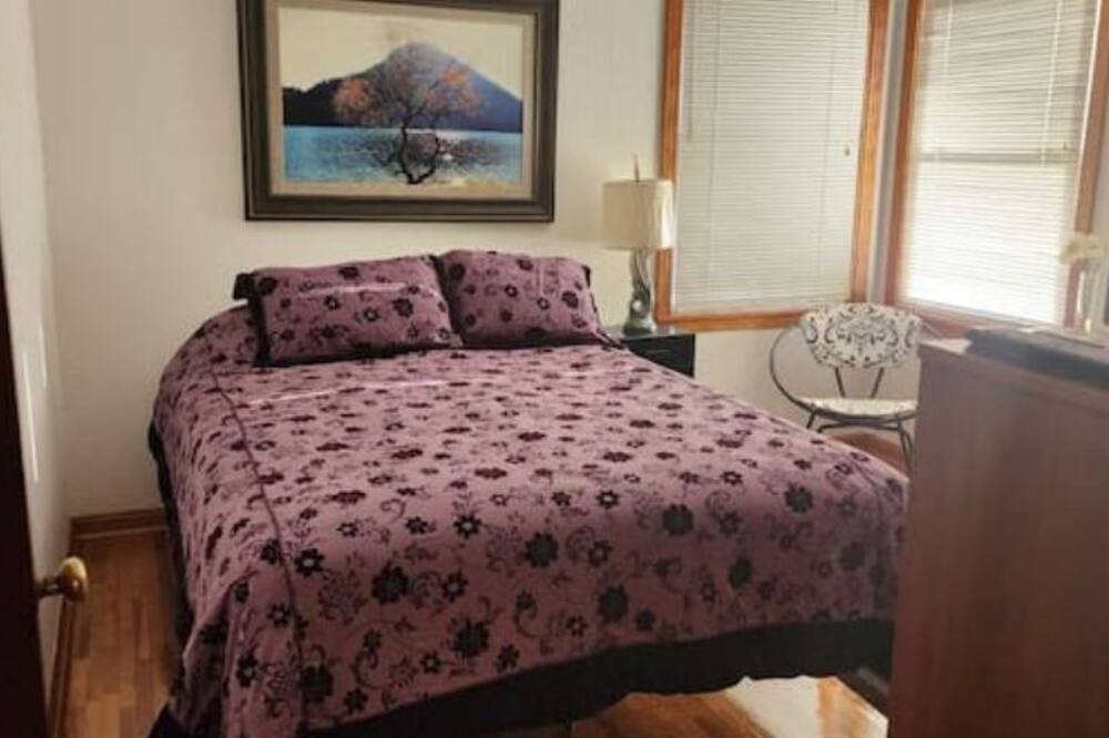 Photo of Bedroom in Kingman