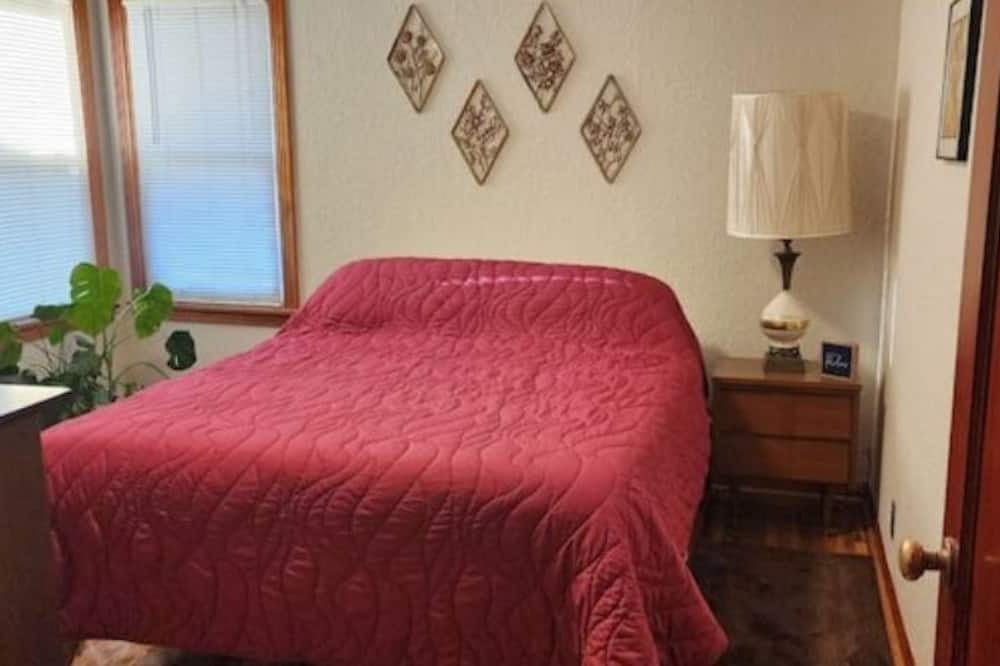 Photo of Bedroom in Kingman
