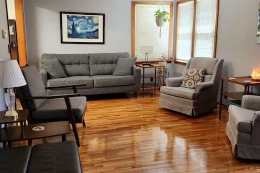 Photo of Livingroom in Kingman