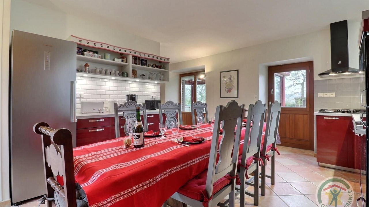 Photo of Others in Gael