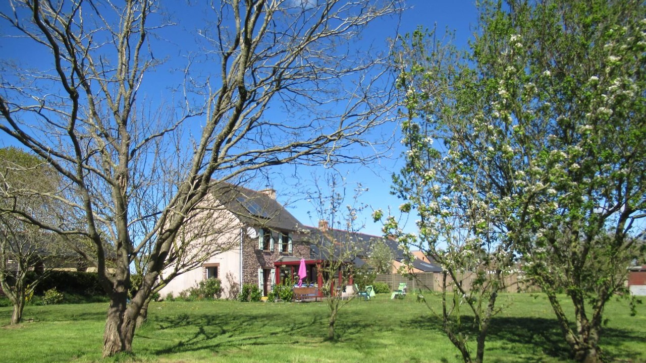 Photo of Outdoor in Gael