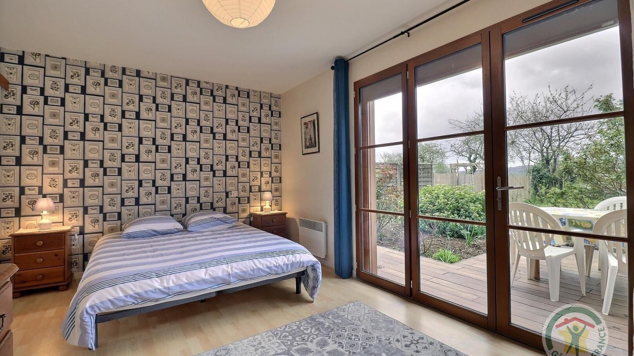 Photo of Others in Gael