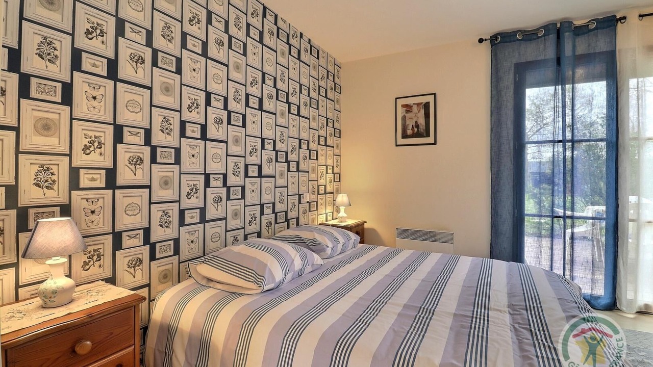 Photo of Others in Gael