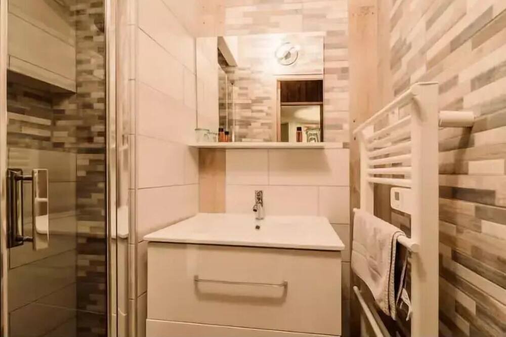 Photo of Bathroom in Vignec