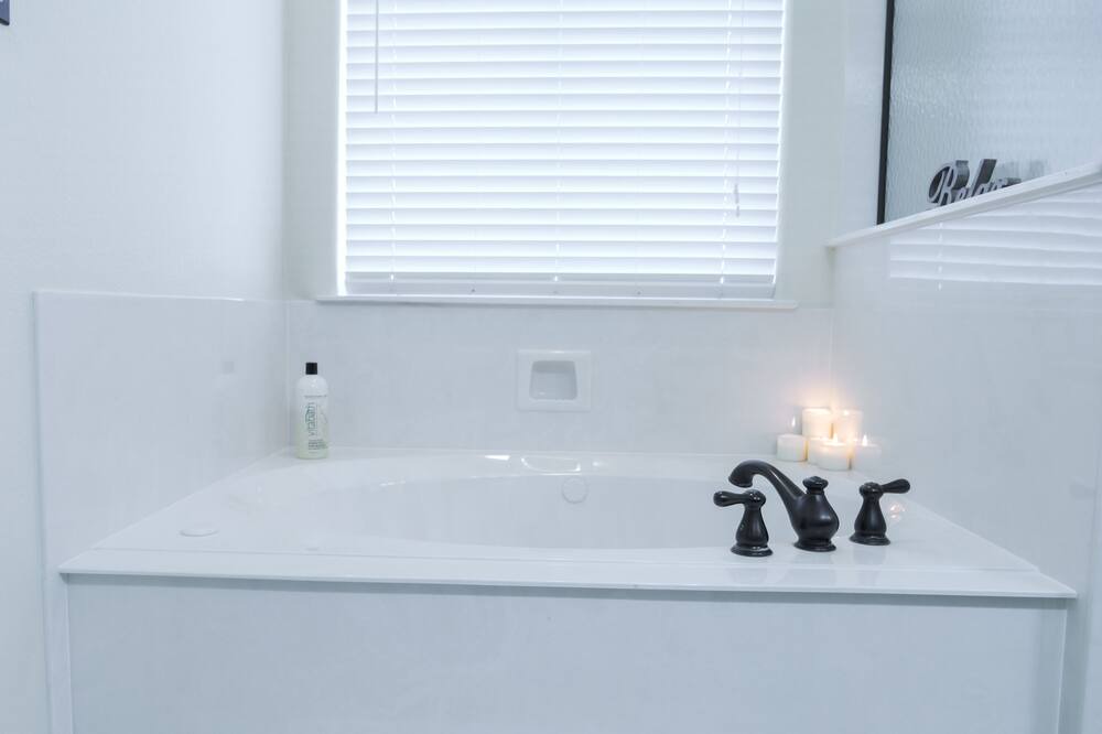 Photo of Bathroom in Voth