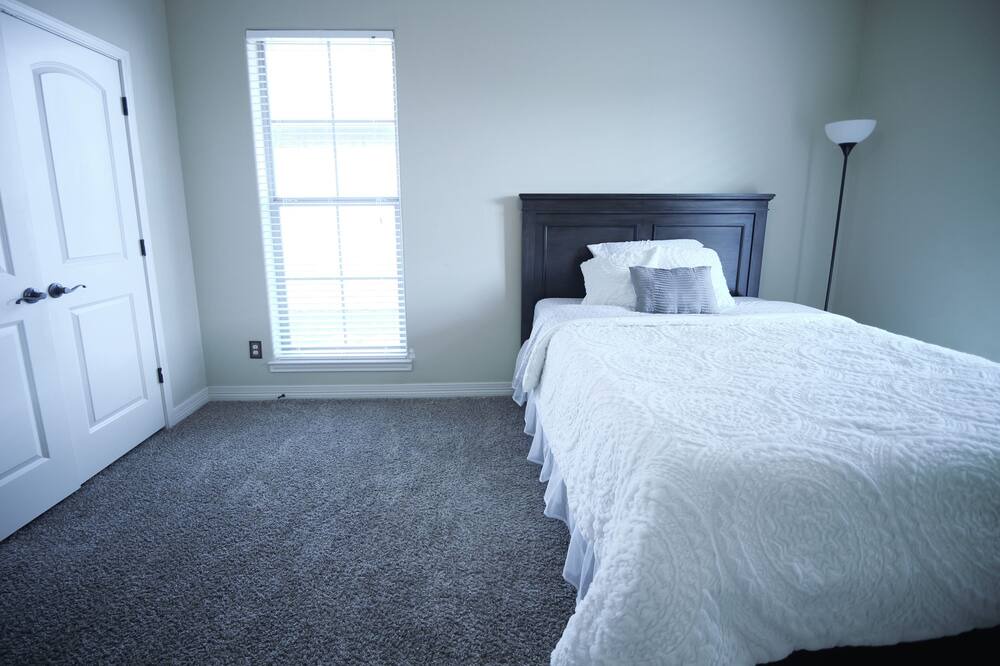 Photo of Bedroom in Voth
