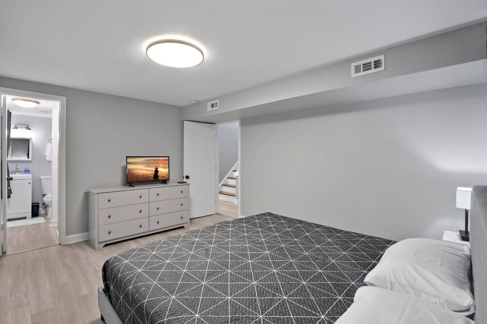 Photo of Bedroom in Forestview