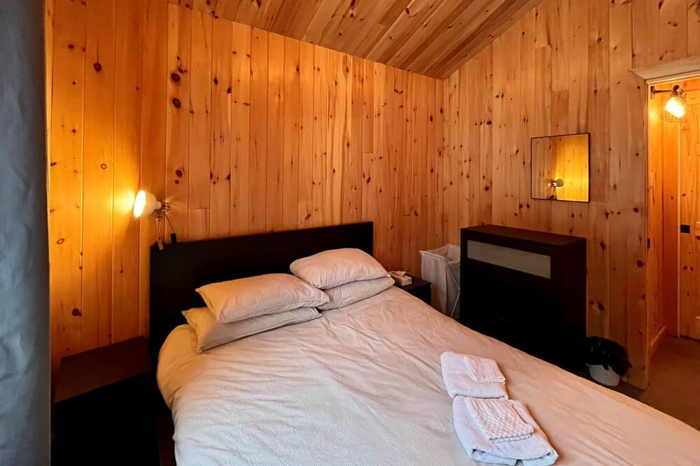Photo of Bedroom in Saint-Tite-des-Caps