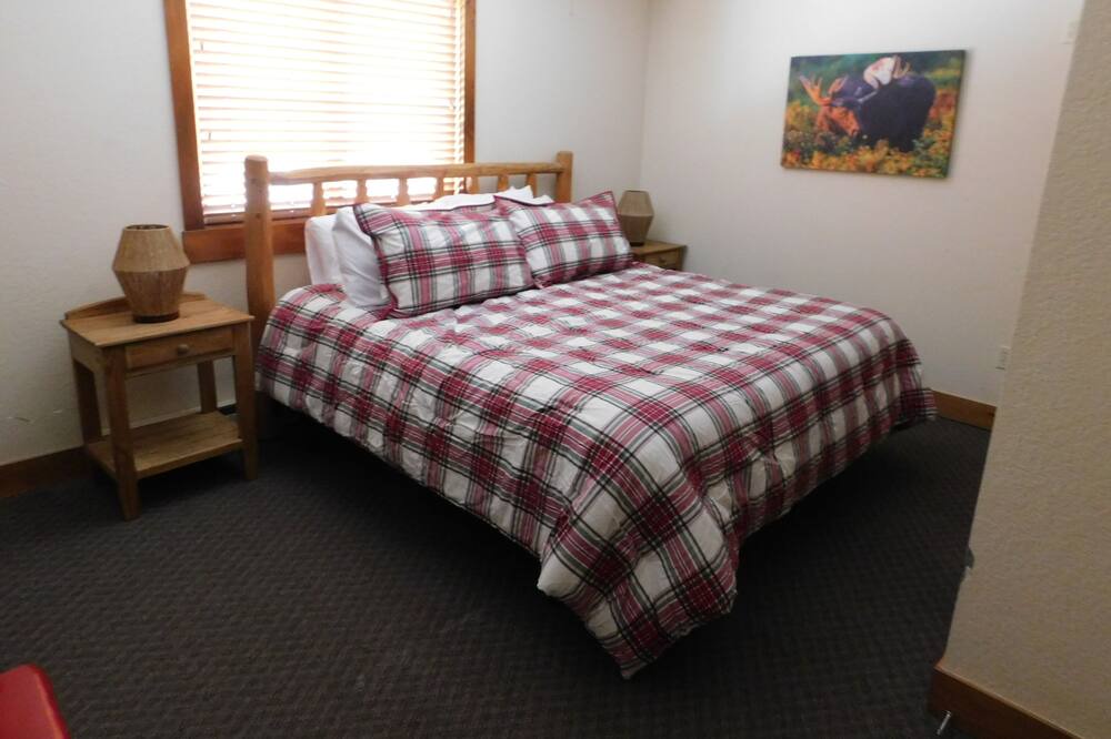 Photo of Bedroom in Grand Lake
