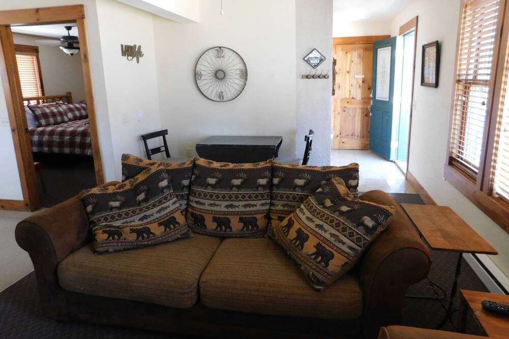Photo of Livingroom in Grand Lake