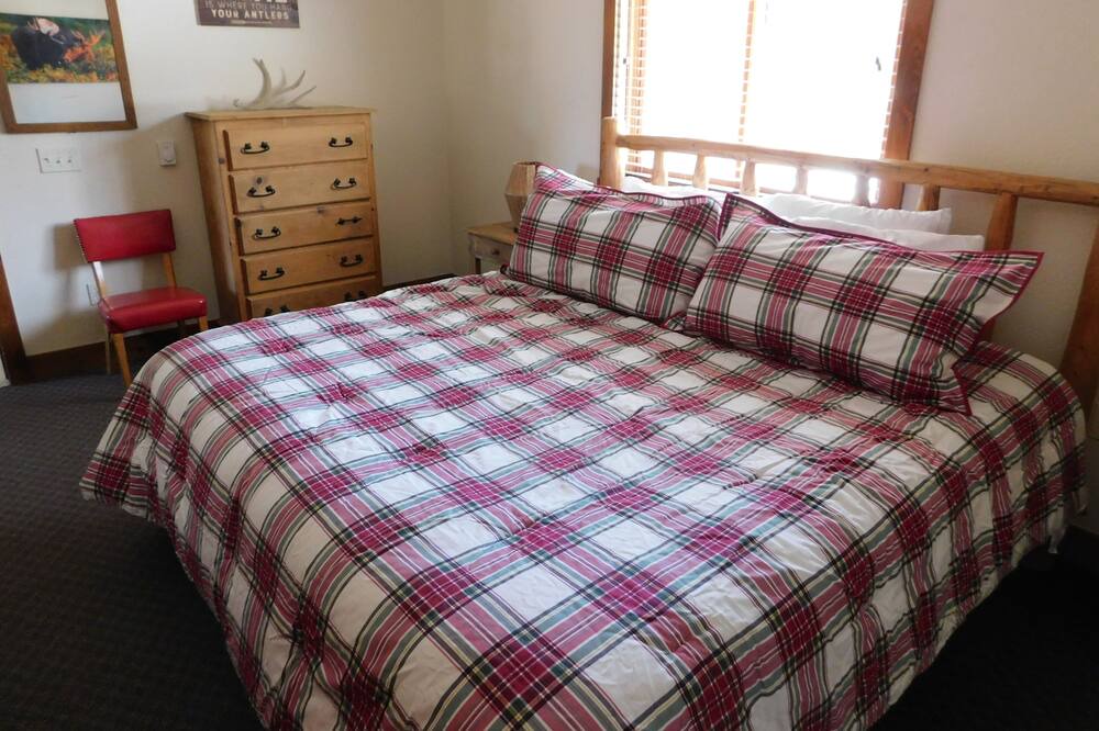 Photo of Bedroom in Grand Lake
