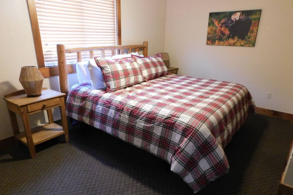 Photo of Bedroom in Grand Lake