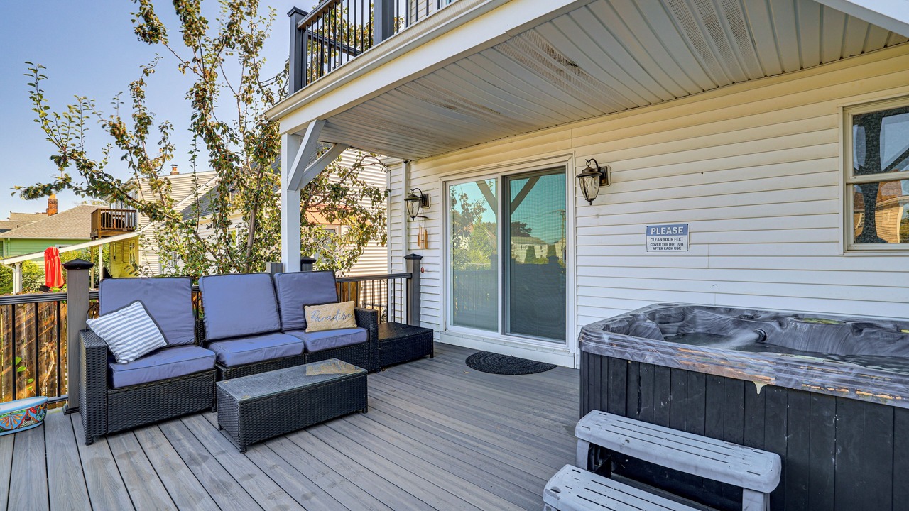 Photo of Others in East Shore