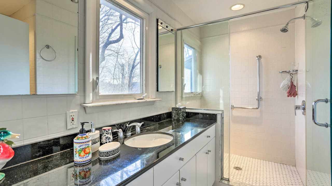 Photo of Others in Garrison